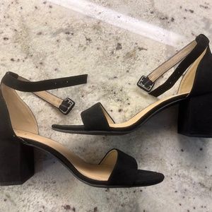 Chinese Laundry Black Sandals Size 9